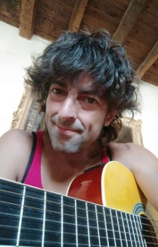 Saudinós, Álex